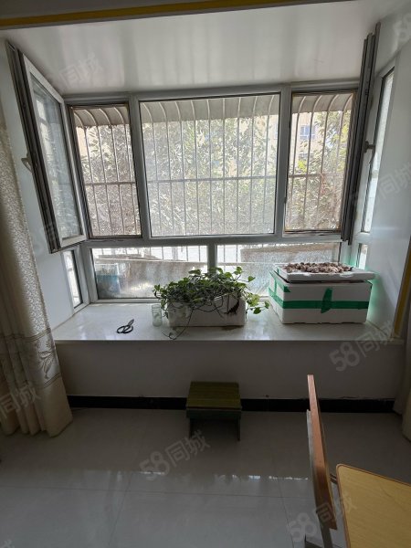 种业佳苑3室2厅1卫108.6㎡南北30.8万