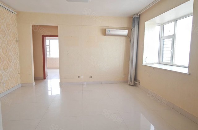 星光宝徕花园73.8万三室满二  房龄新 南北通透73.8万