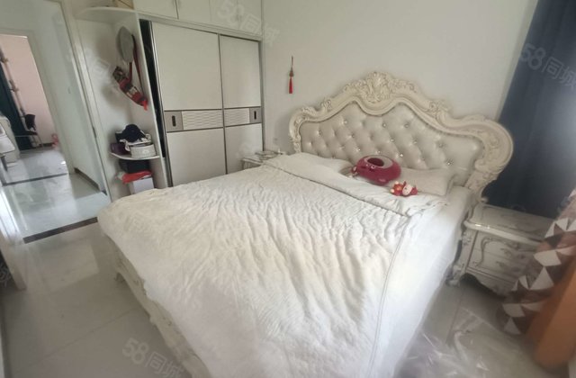 阿尔卡迪亚瑞园(六期) 有电梯 楼龄新 近医院 南北通透