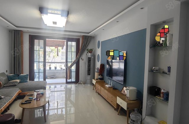 东昌湖畔 名人苑三期 一楼 精装3室2卫 客厅朝阳满2年