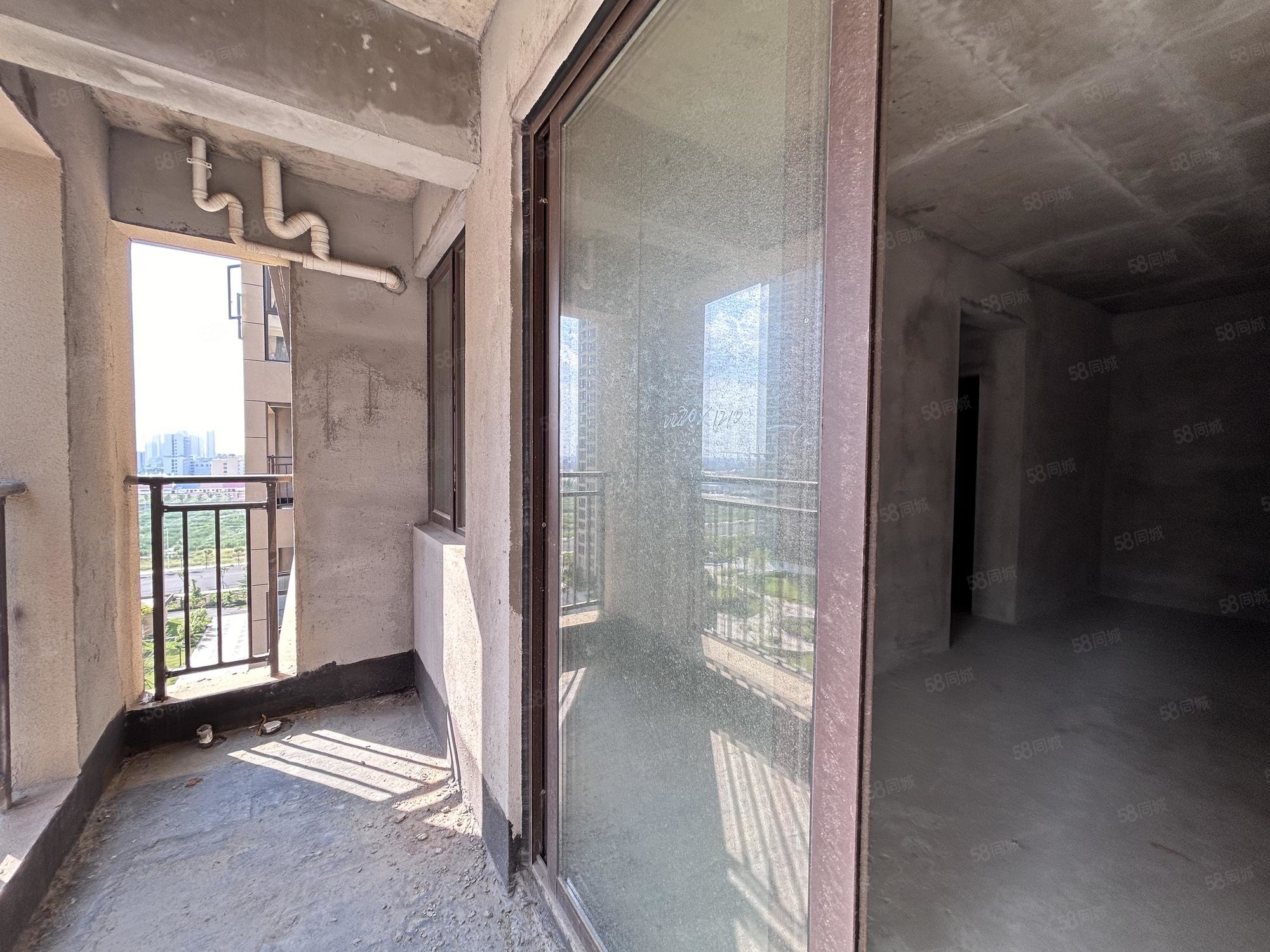 力标澴河壹号院3室2厅1卫95㎡南北42万