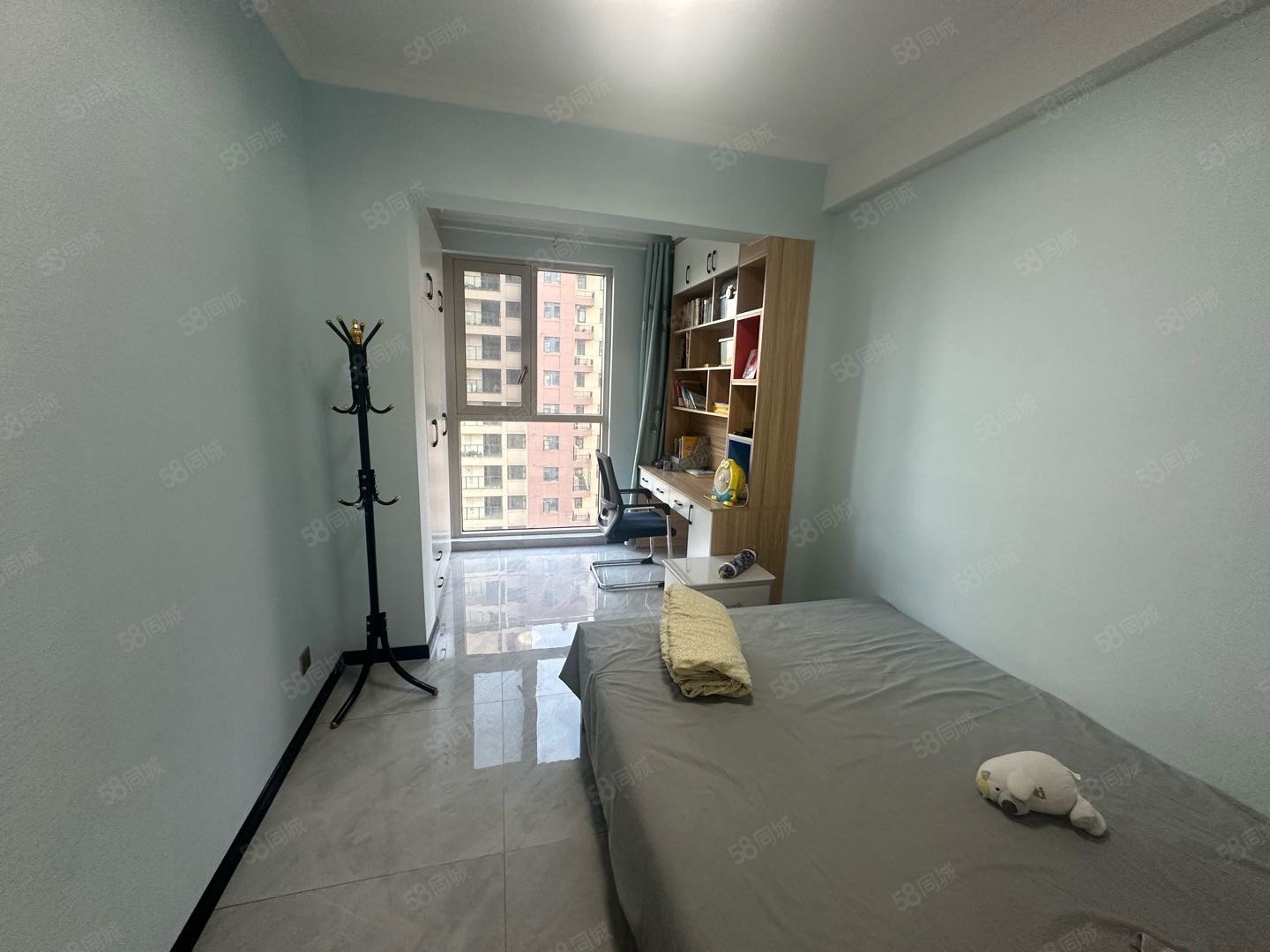 中瑞领航城3室2厅1卫98㎡南北64.5万