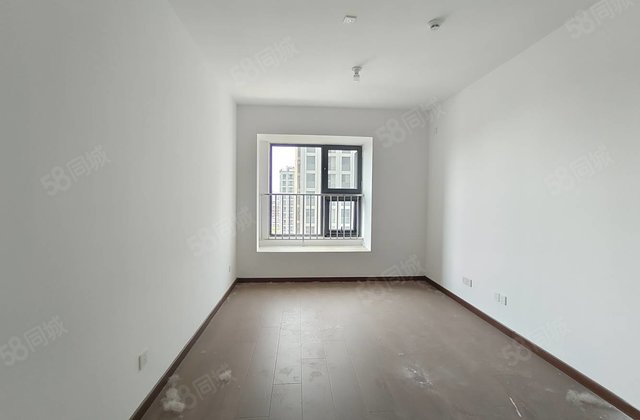 文苑二中旁儒辰辰悦，新房未住