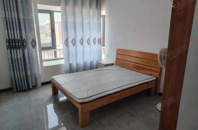 急售！水岸花语 带车位  边户 电梯好楼层 看房方便