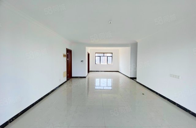 敏捷畔海御峰(B区)4室2厅204.98㎡350.1万二手房图片