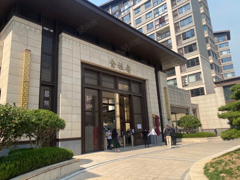 兴进漓江郡府金桂府4室2厅2卫124㎡东175万