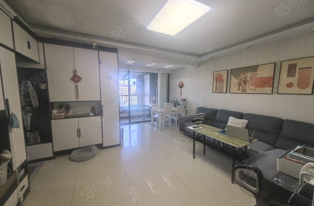 新上！精装婚房~电梯房 亚大怡景 中层 好停车 七中~怡景