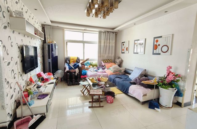 急售五中旁 东边户好楼层 户型好 全明户型 小区停车方便