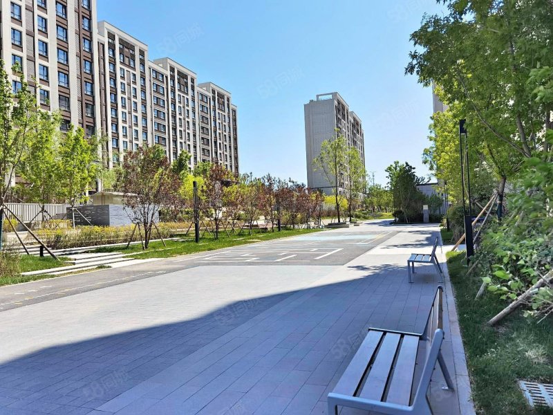 力旺林溪湖精装两室户两厅户型即住房主着急卖