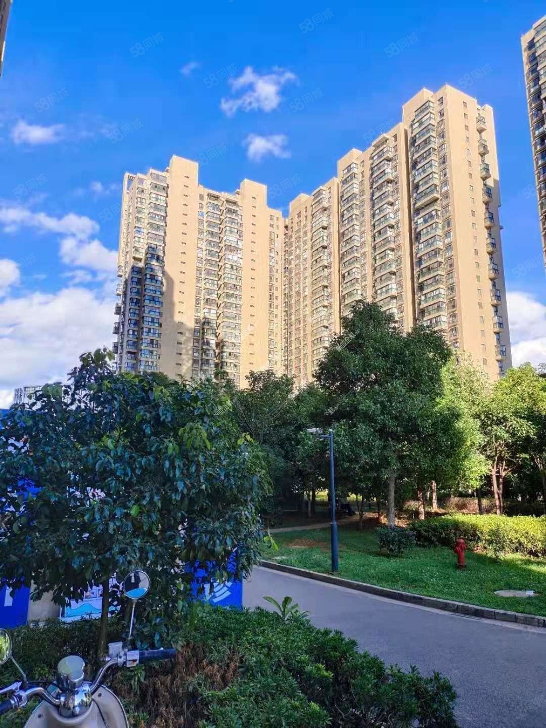 12楼1206平东南3房精装135万昆明站鑫都韵城