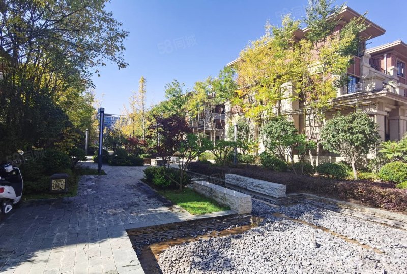 带车位 主景观 面朝别墅 品质小区,御景东方-保山58同城