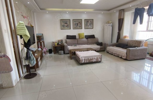 金柱月亮湾(D区)|向阳路100号3室2厅2卫153.00平