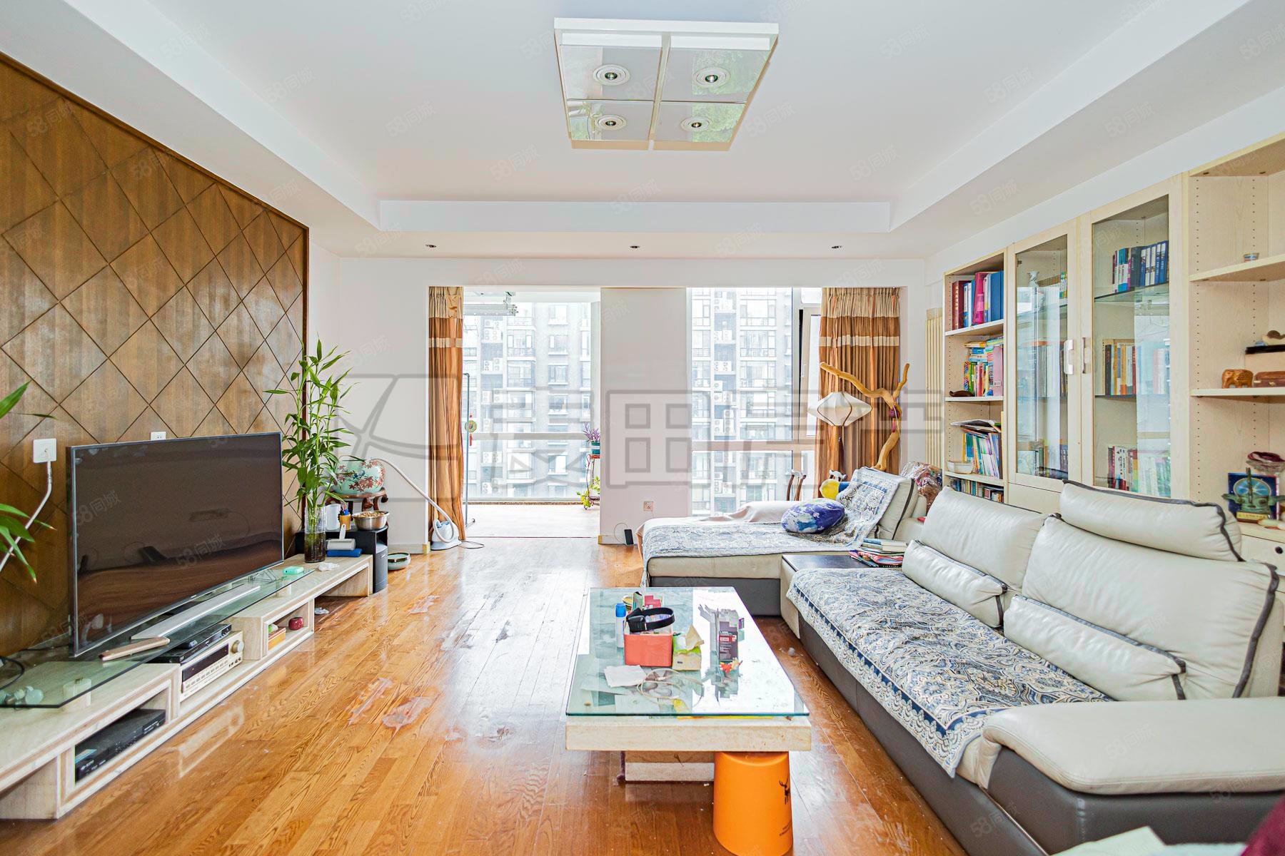 一瓶3室2廳2衛(wèi)188.53㎡南北2650萬