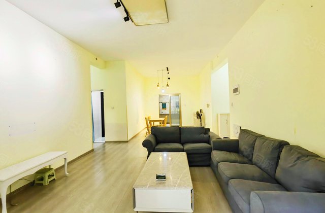 香楠国际3室2厅130.2㎡197万二手房图片