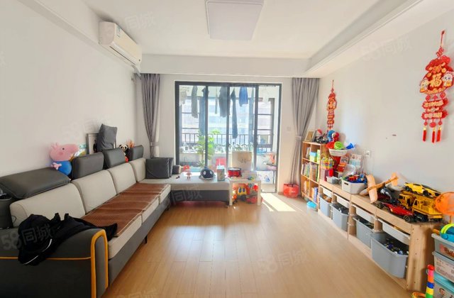 金茂厦门国际社区4室2厅122.83㎡220万二手房图片