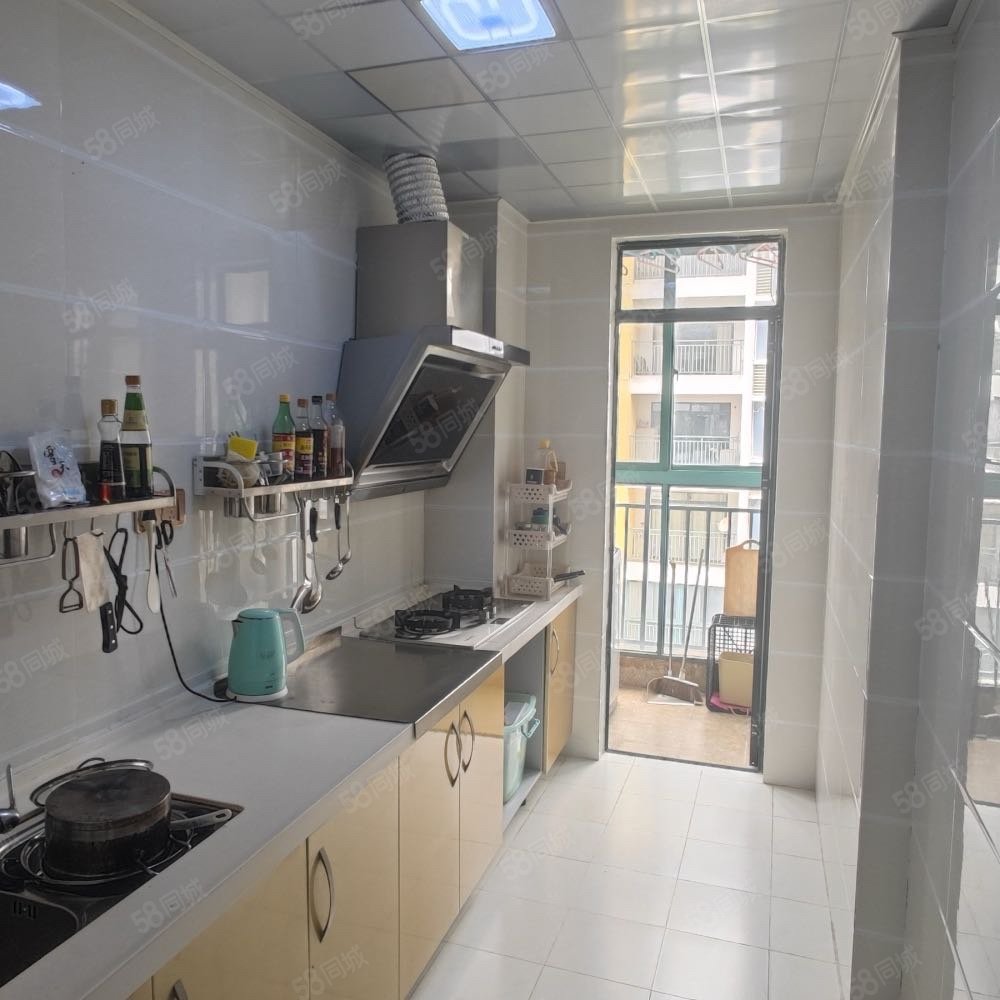 伟业氧立方3室2厅1卫99.25㎡南58万