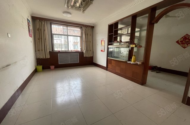 湖边 单位家属院 3层 好停车 不临街 实验文轩湖西办事处