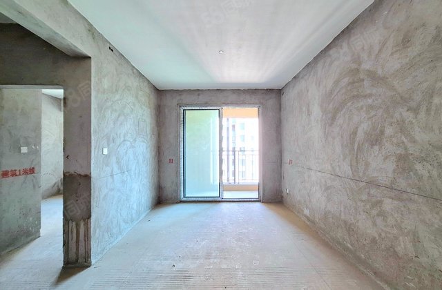 协信星麓原悦郡3室2厅79.1㎡80万二手房图片