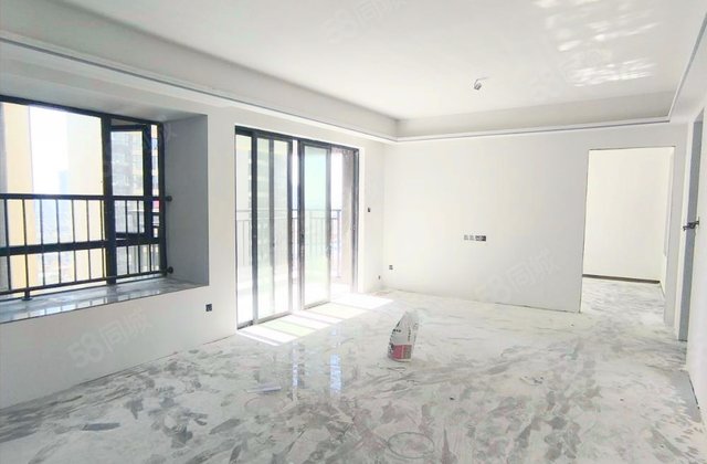 智富新天地4室2厅100㎡84万二手房图片