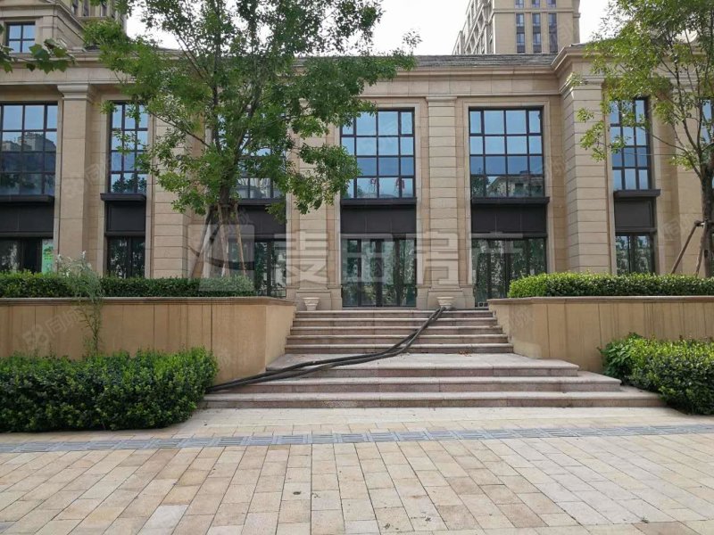 楓丹壹號(hào)(二期)3室2廳2衛(wèi)116㎡南北620萬(wàn)