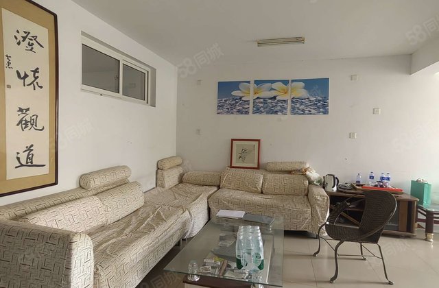 东昌本部 中巨房产三室送储易停车 化机厂小区 四院馨安机械局