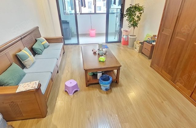 东投金麟府3室2厅133㎡165万二手房图片