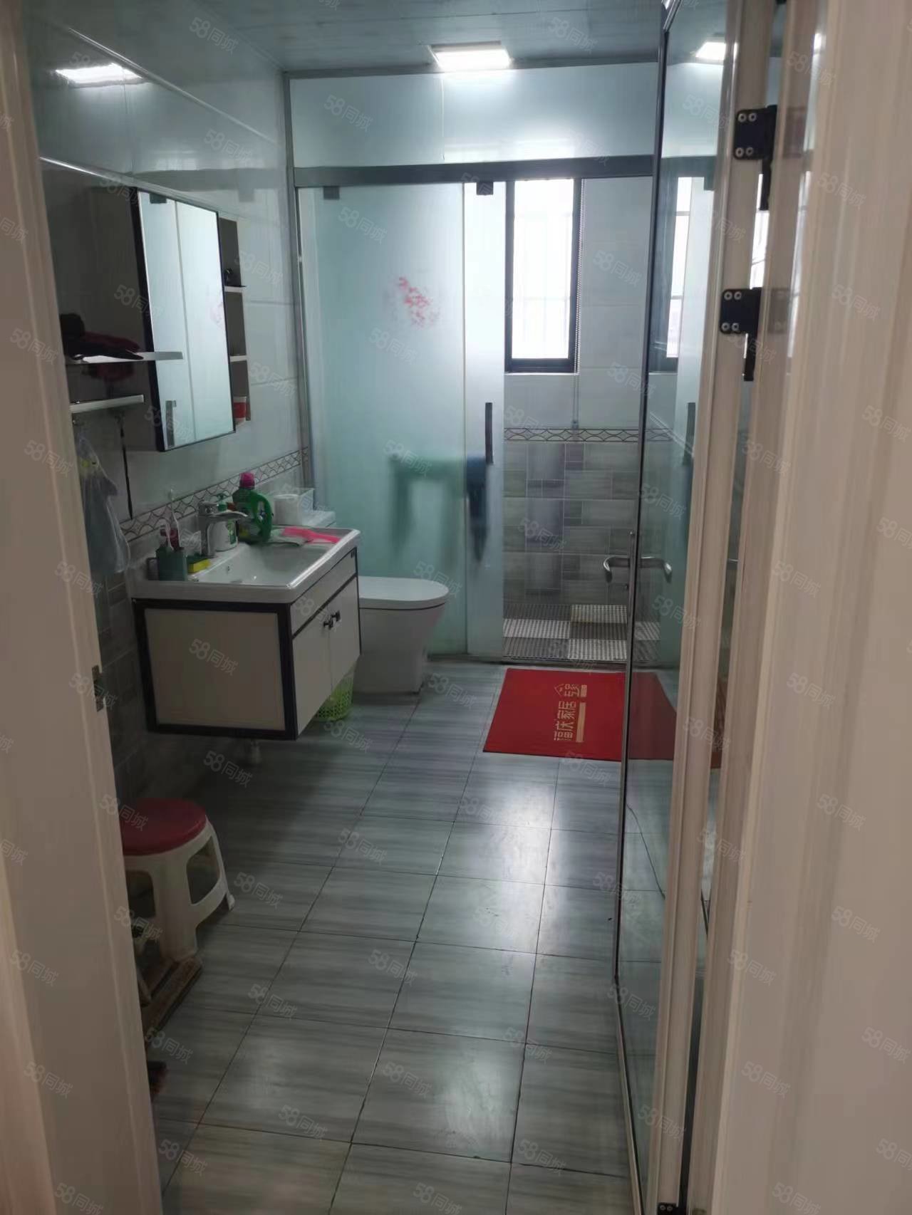 风光大厦3室2厅2卫135.71㎡南58万