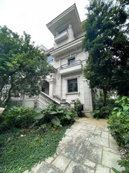容桂碧桂园别墅双拼650方花园围绕着占地800方坐北向南
