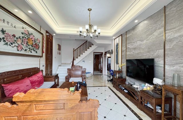 御邦4室2厅174.29㎡188万二手房图片