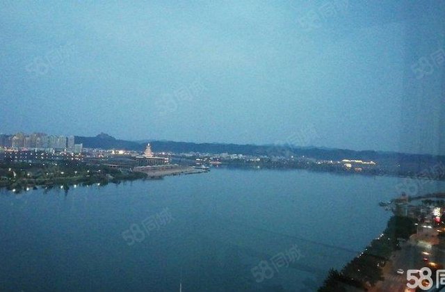 云景水都3室2厅136㎡68万二手房图片