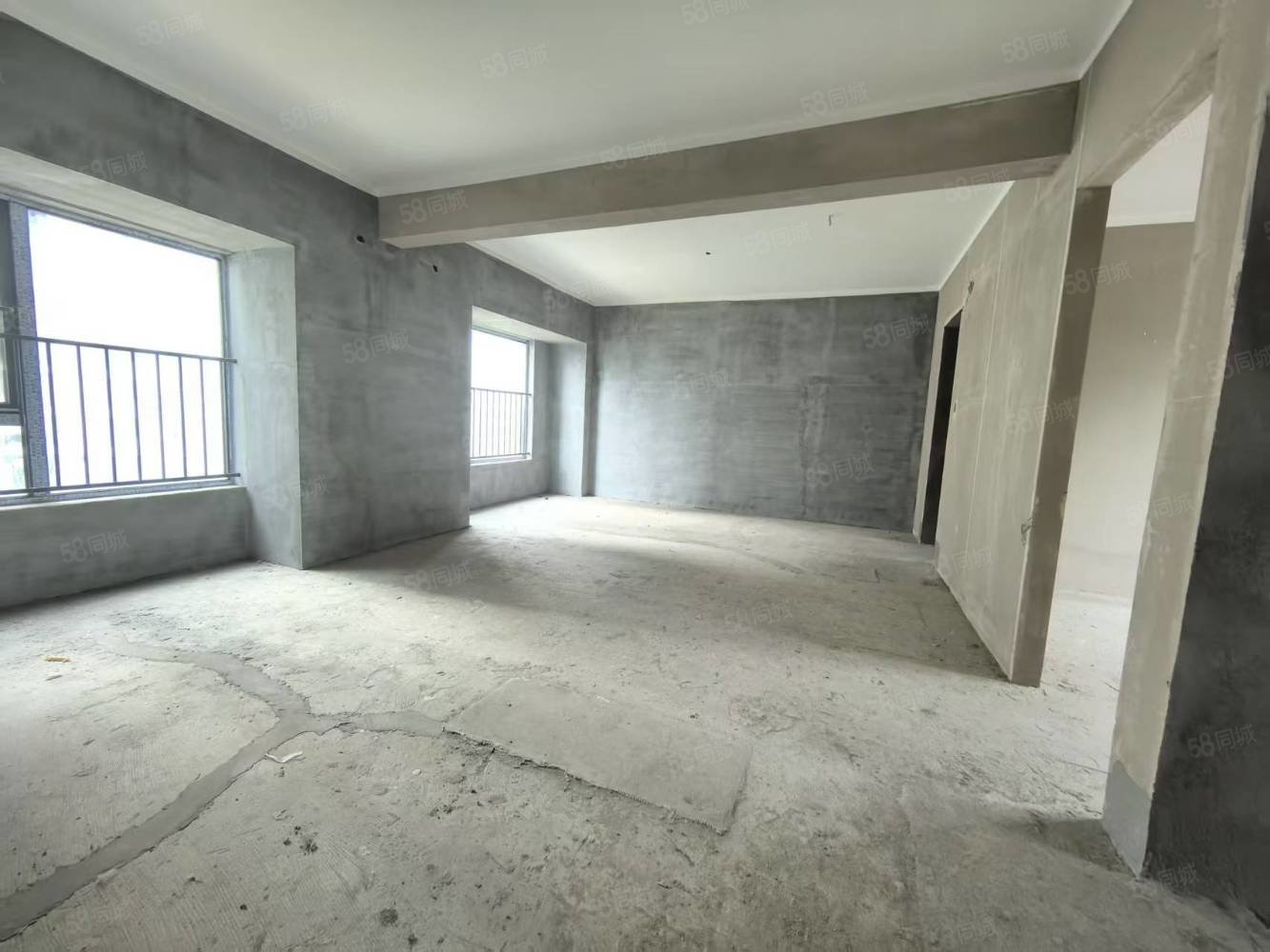 桃李江山3室2厅2卫131㎡南北89万