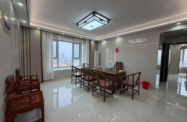 东昌总 现代嘉景苑 华港 电梯3室2厅2卫 精装修 有储