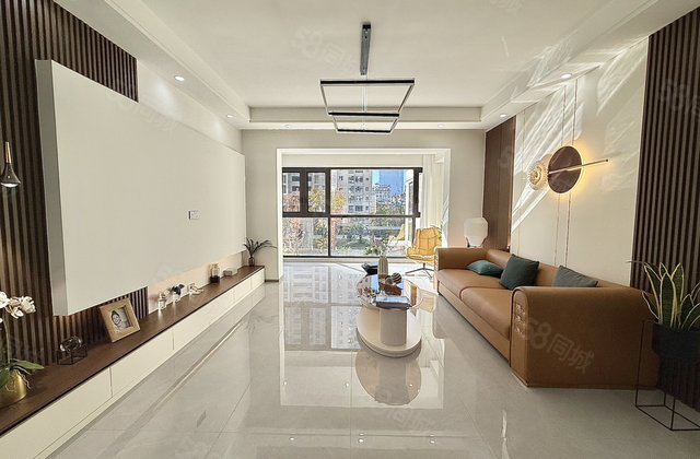 香颂美地4室2厅147㎡62万二手房图片