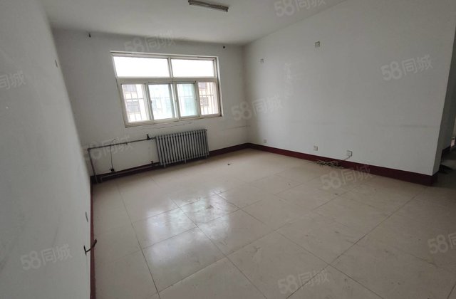 三院附近 单价五千 大三居 三室朝阳 东昌苑 停车方便