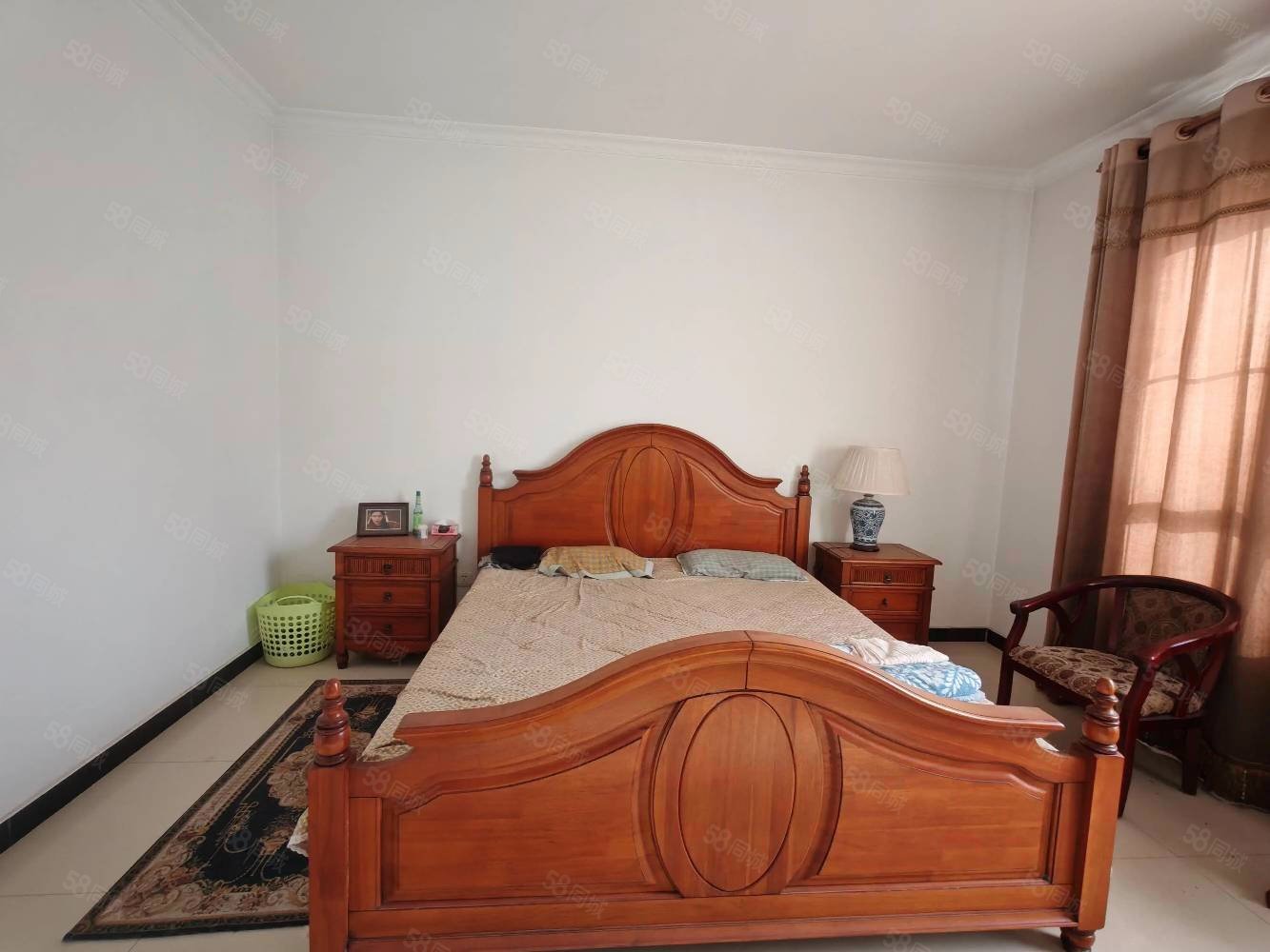 大運河孔雀城(別墅)4室2廳4衛(wèi)267㎡南北320萬