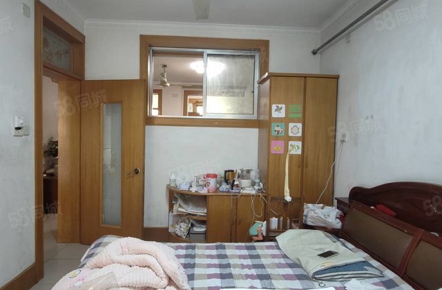 兴华路  西邻东昌中学！中间好楼层，南北通透采光好！