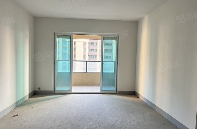 宏维半岛3室2厅120㎡62万二手房图片