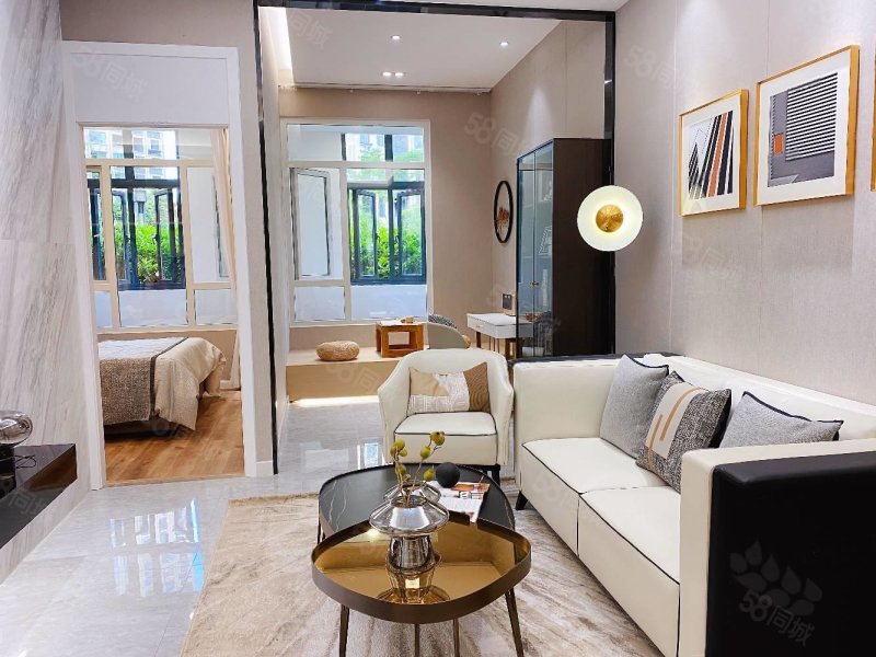 雄飞生活广场(商住楼)2室2厅1卫46.11㎡南32万