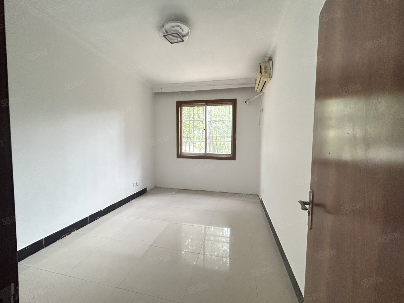 丰水源清华苑3室2厅2卫116㎡南北49万