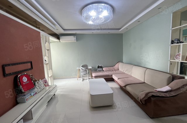 西湖馨苑 商品住宅 中间楼层采光好 小三房 南北通透 带电梯