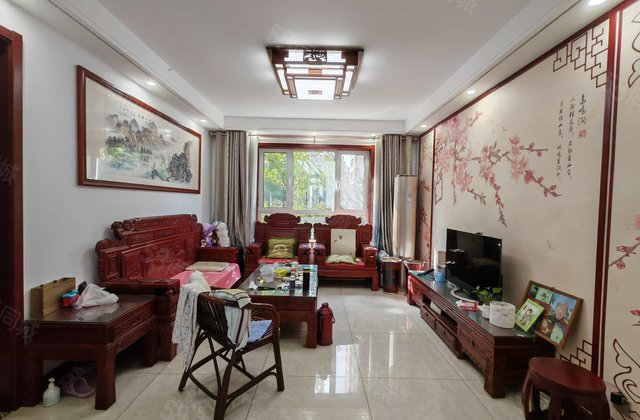 送车位，储藏室民生凤凰城5号院  培文附近电梯房 南北通透