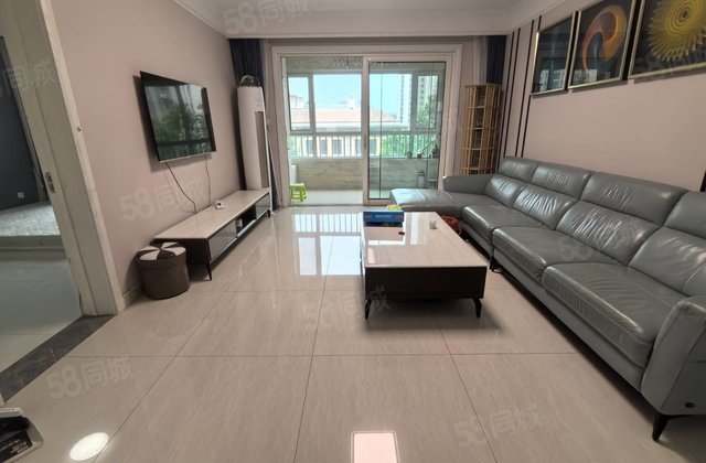 星美城市广场，3室两厅一卫，商品房住宅，70年精装修南北通透