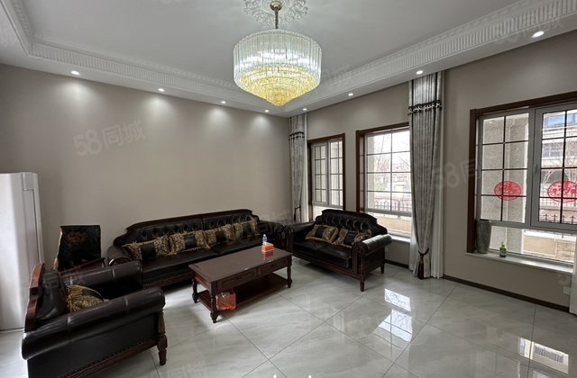 京都商务主题公园花园小区4室2厅236㎡146万二手房图片