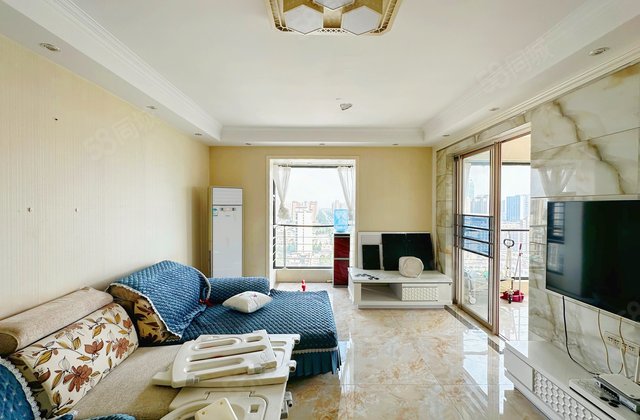 银海中央广场3室2厅131.4㎡57万二手房图片