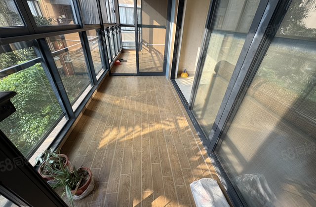 澳洲假日3室2厅136㎡92万二手房图片