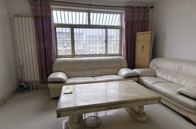 龙山花园，老文轩老一中正规两室，送车库免大税，房东诚心出售