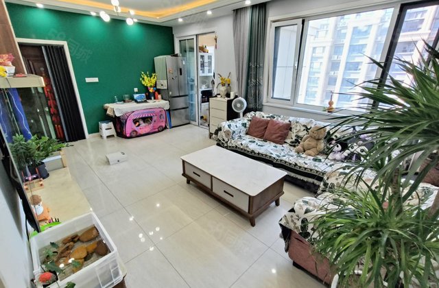 免大税！东昌片区 星光和园 精装修东边户，三室两厅两卫，带储