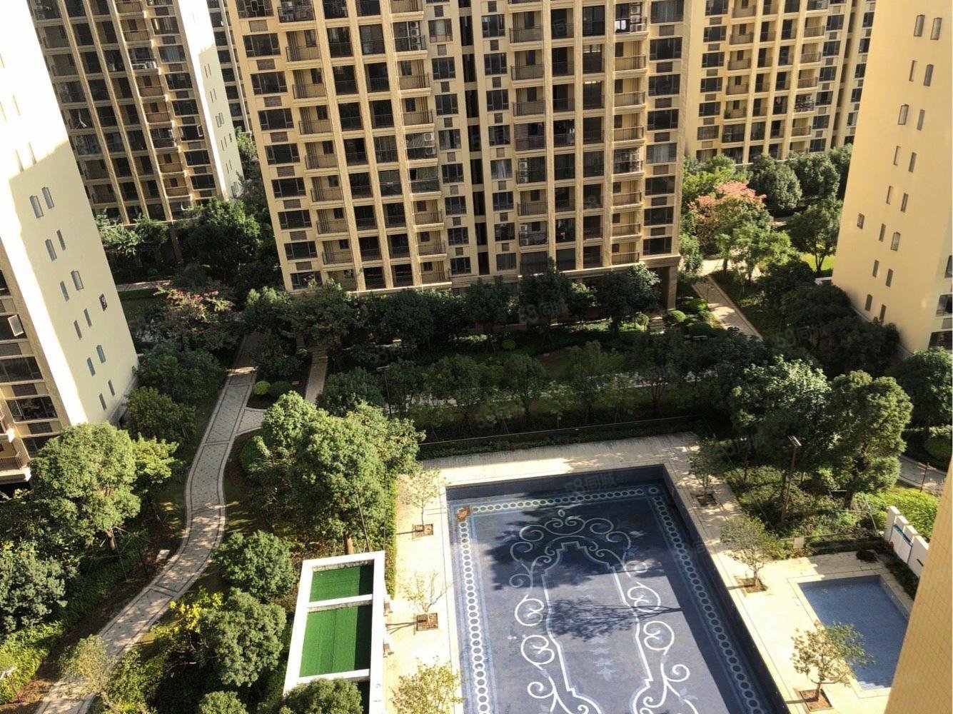 龙光御海禧园4室2厅2卫146㎡南北182.5万