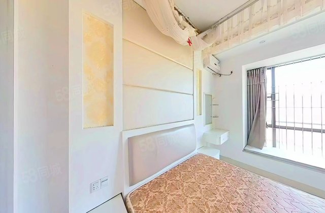 星豪湾3室2厅98㎡75万二手房图片