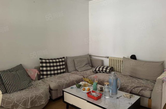 文轩步行分  ，有证免大税，带车位储藏室，可过户，可  口。